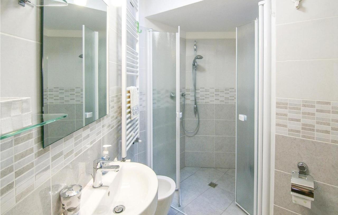 Lovely Home In Montecatini Alto With Kitchen Nievole エクステリア 写真